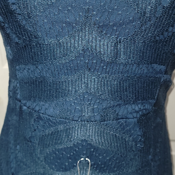 NEW BEAUTIFUL LACE WOMENS DRESS - Picture 3 of 7